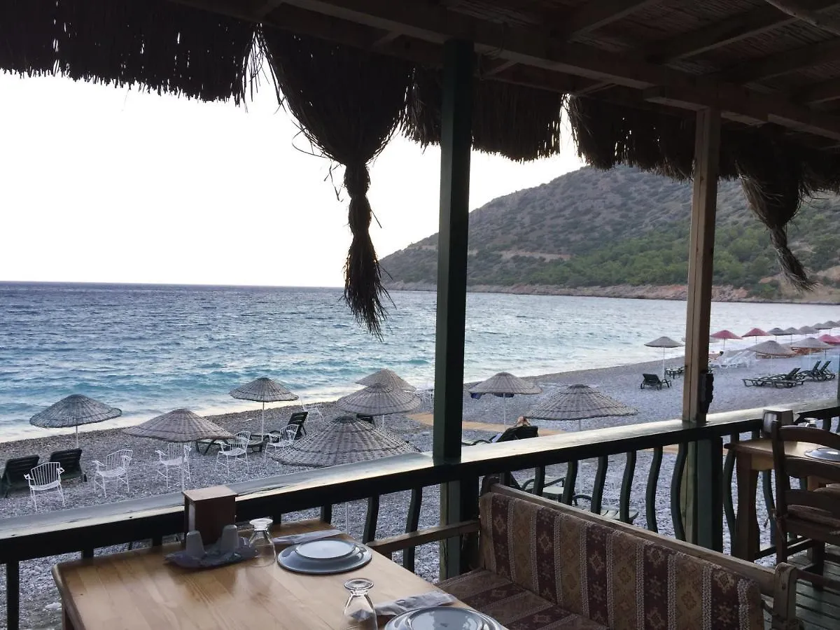 Melinda Pension & Restaurant Mesudiye  招待所