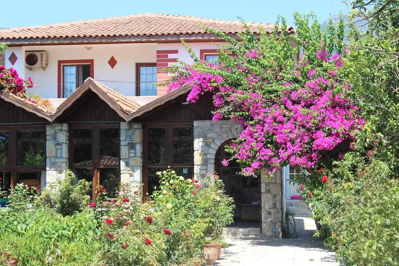Melinda Pension & Restaurant Месудие